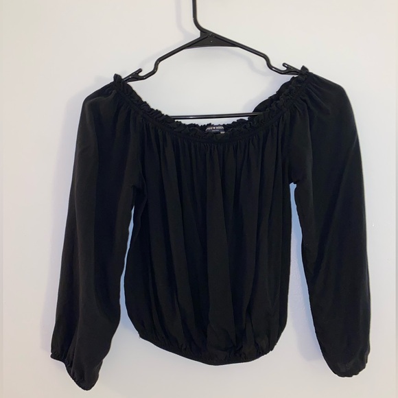 Brandy Melville Black Off-Shoulder Blouse - Picture 1 of 1
